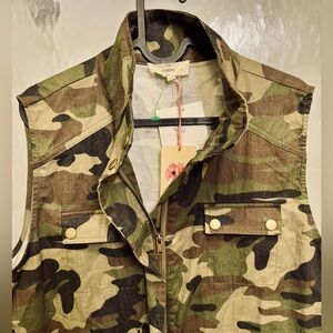 “ENTRO” Camouflage Vest